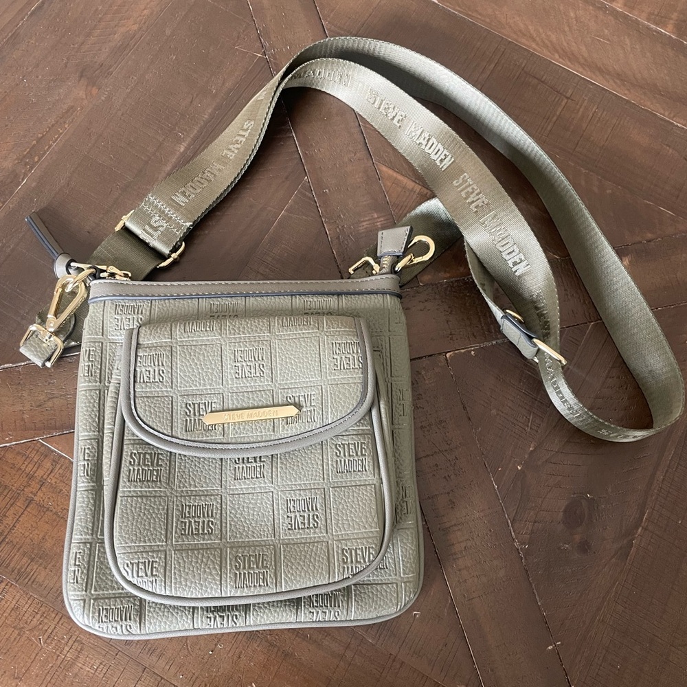Steve Madden Olive Crossbody Bag
